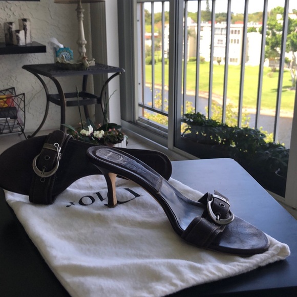 Christian Dior brow sandal - Picture 2 of 3